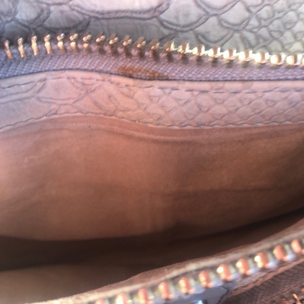 Botkier - Picture 3 of 8